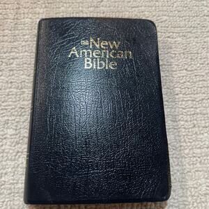 The New American Bible Black Imitation Leather 2000 World Bible Publishers